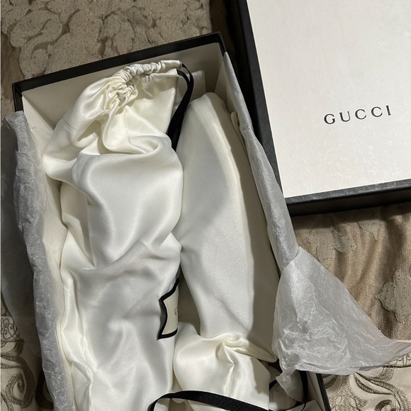 GUCCI DUBLIN WORLDWIDE BLACK CANVAS LEATHER SLIP ON - Picture 5 of 5